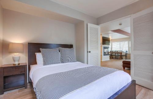 Mission Beach Casa | Ormond Beach Oasis - Large Private Patio, WasherDryer, Pet Friendly & Steps2Sand!