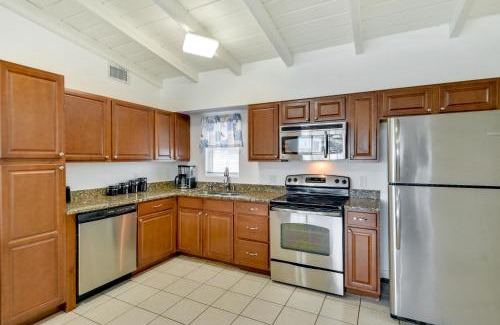 Ormond Beach Manors Casa | Ormond Beach Vacation Rental - Walk to Ocean!