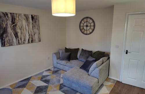Grantham Casa | Ormonde Close 3 bed contractor family home Grantham