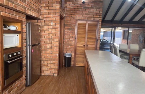 Mandurah Casa | Ormsby Terrace. Leave car in drive. Beach across the road. Walk to Marina / Town
