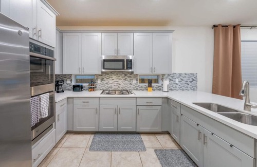 Casas Adobes Casa | Oro Valley / Office / Fenced / 2 BR 2BA / Garage