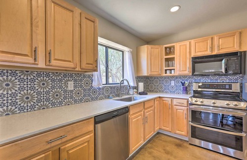 Rancho Verde Casa | Oro Valley Retreat w/ Pool, Spa & Rooftop Views!