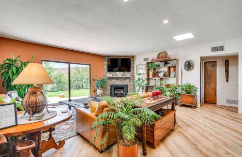 Oro Valley Casa | Oro Valley Retreat with Pool and Breathtaking Views!
