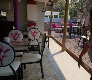 Sommerschield Casa | Orquidea GuestHouse Spa & Restaurant