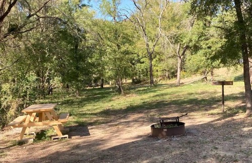 Marble Falls Alquiler De RV | Orrasis dry tent site, WANDER