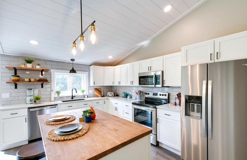 Orrington Casa | Orrington Vacation Rental with Private Deck and Views!