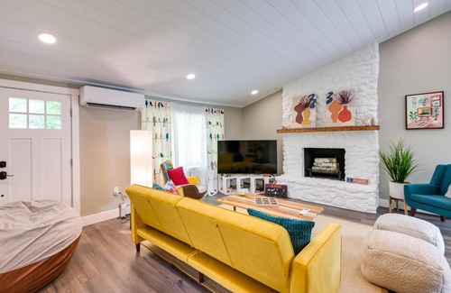 Orrington Casa | Orrington Vacation Rental with Private Deck and Views!
