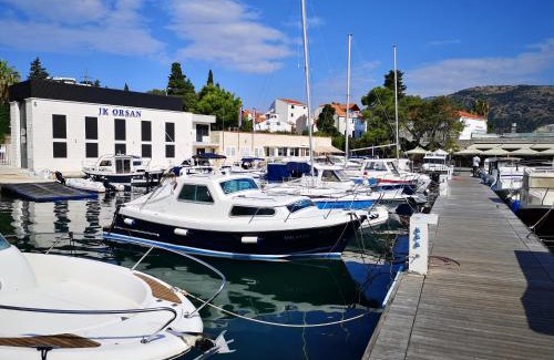 Babin Kuk Apartamento | Orsan - Elegant apartment with private terrace