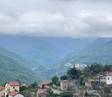 Calizzano Hotel | Orso Momo