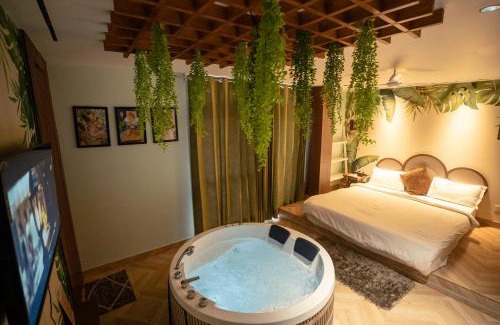 Gurugram Hotel | Orsom Stays Sassy - Sector 42