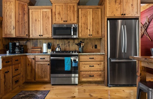 Lake City Cabina | ORV Trails - Outdoor Fireplace - Luxury Cabin - Fall Colors & Pet Friendly!