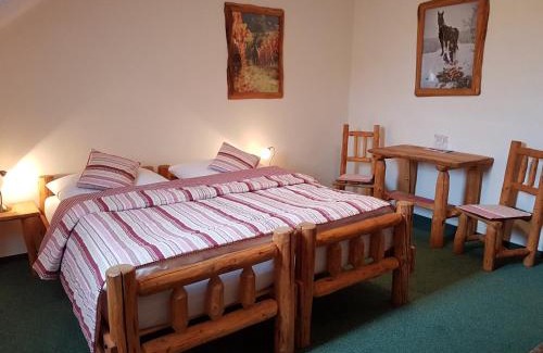 Hnanice Casa | Osada Havranů