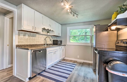 Osage Beach Cabina | Osage Beach Family Hideaway on No-Wake Cove!