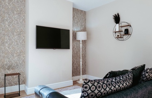 Gillingham Casa | Osbourne Suite - Garden View