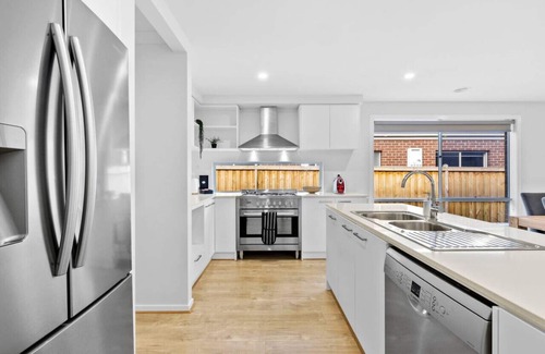 Armstrong Creek Casa | OSCAR - A Tranquil Armstrong Creek Home + NETFLIX
