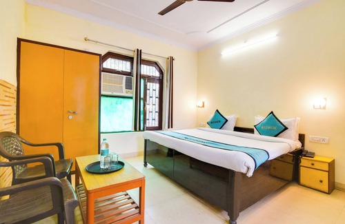 Tapovan Hotel | Oscenox Swiss Cottage