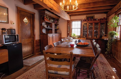 Raphine Casa | Osceola Mill is a boutique inn located in the Shenandoah Valley 20 minutes from Lexington and Staunton.