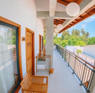 Felidhoo Hotel | Oshi Boutique Vaavu Felidhoo