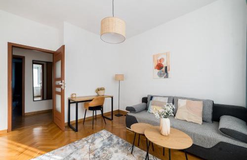 Stare Miasto District Apartamento | Osiedle Przyjaźni Deluxe Apartment by BookingHost