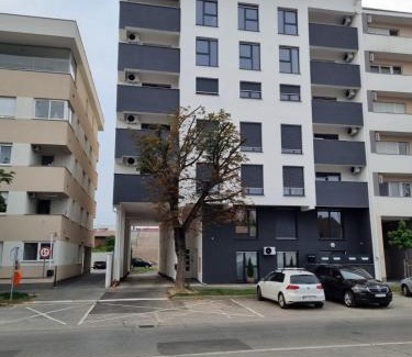 Osijek Apartamento | OSIJEK LUXURY CENTER - self check in, Ulica I Gunulića 82