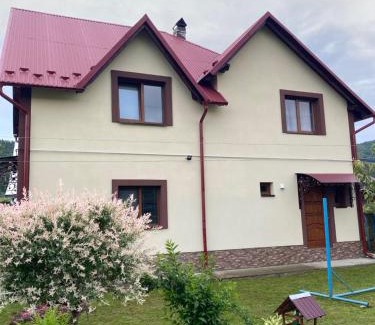 Yaremche Villa | “Oskar”