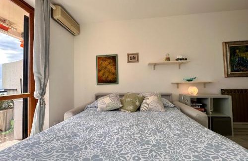 Ospedaletti Apartamento | OSPEDALETTI Mare e Relax- Affittasi "Oasi Riviera" con campo da Tennis e Sala Giochi