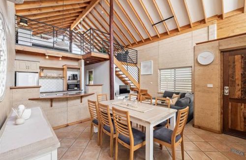 Quindalup Casa | Osprey Beachside Retreat - Good Times Guaranteed