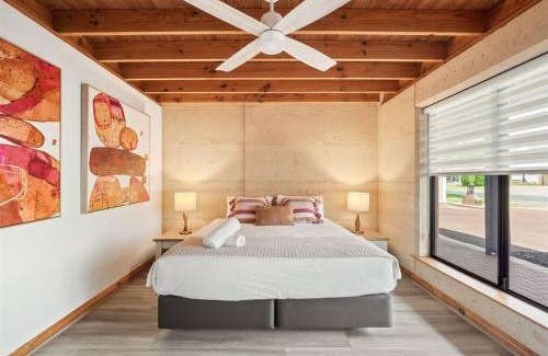 Quindalup Casa | Osprey Beachside Retreat - Good Times Guaranteed