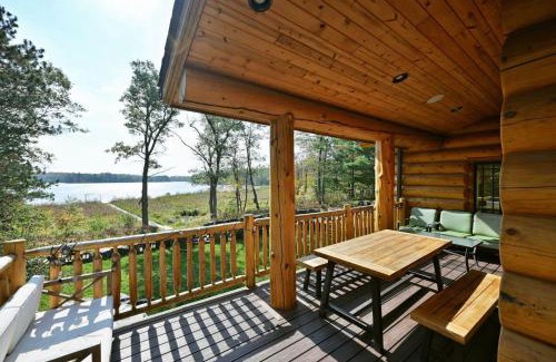 Hayward Casa | Osprey Lake Cabin home