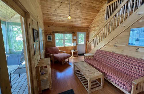 Brier Hill Cabina | Osprey Lodge - The Lodges at Oak Point, 1000 Islands - Right on the River!