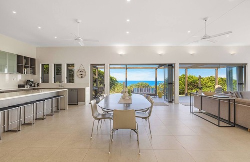 Sapphire Beach Casa | Osprey Luxury Clifftop Retreat with Ocean Views in Sapphire Beach