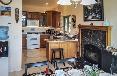 Eastsound Casa | Osprey Nest private retreat on Magical Orcas Island!