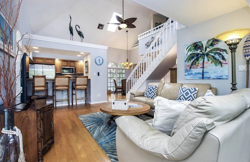 Sanibel Casa | Osprey Nest - Two bedroom w/Loft duplex with shared pool