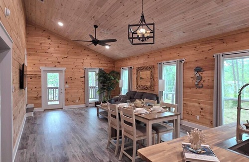 Dauphin Island Casa | Osprey's Nest - Cozy 3-bedroom house - Dog Friendly - 3 Night Min.