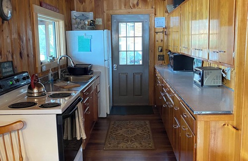 The Bays Cabaña | Ossipee Lake WATERFRONT Cottage - Playa privada / muelle, preciosas vistas a la montaña !!