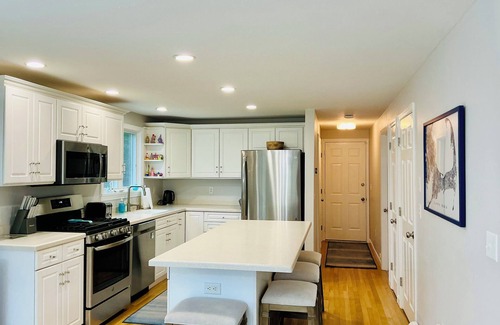 Osterville Casa | Osterville, Private Yard, Close to Osterville Village, Sleeps 8