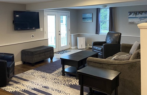 Osterville Casa | Osterville- Spacious, family friendly renovated 3BR, Outdoor shower & Beach Pass