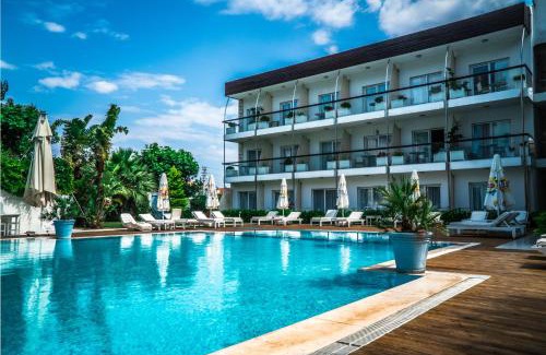 Cesme Hotel | OTEL YENi