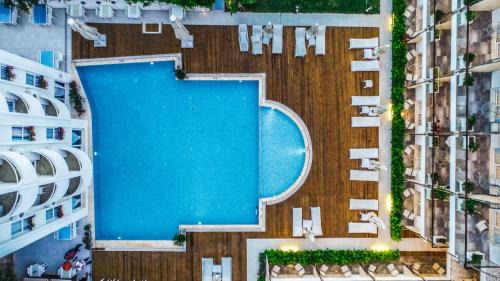 Cesme Hotel | OTEL YENi