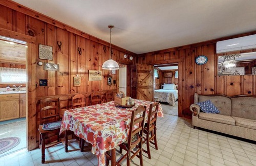 York Beach Casa | Otis Cottages