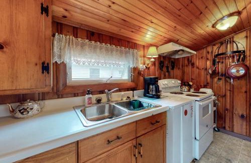 York Beach Casa | Otis Cottages