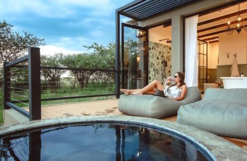 Otjiwarongo Cabina | Otjiwa Mountain Lodge
