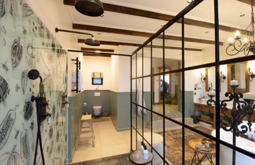 Otjiwarongo Cabina | Otjiwa Mountain Lodge