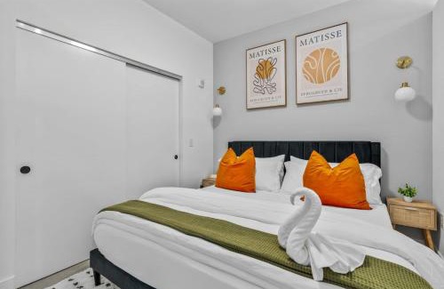 Pendleton Apartamento | OTR King Bed Free On Site Parking Gym Pool Club Room