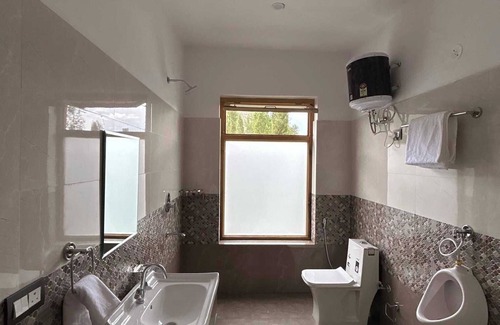 Leh Casa | Otsal Villa