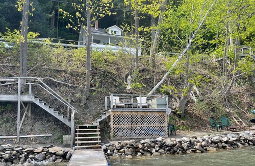 Cooperstown - Otsego Lake Cabaña | Otsego Lakefront Cottage - Sleeps 6
