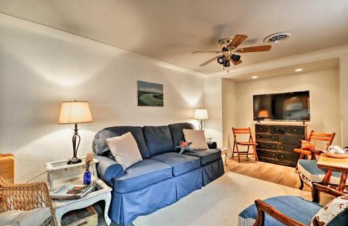 Bedford Casa | Ottawa Lake Home with BBQ and Patio, 15 Mi to Toledo