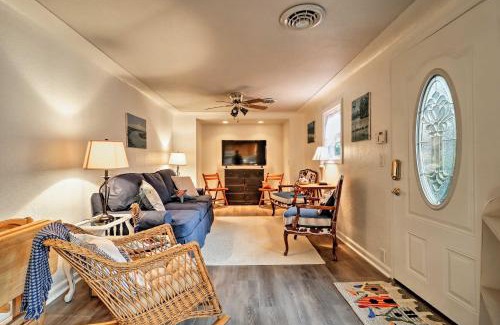 Bedford Casa | Ottawa Lake Home with BBQ and Patio, 15 Mi to Toledo