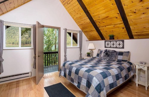 Leavenworth Casa | Otter Chalet on Fish Lake
