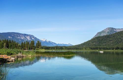 Leavenworth Casa | Otter Chalet on Fish Lake by NW Comfy Cabins